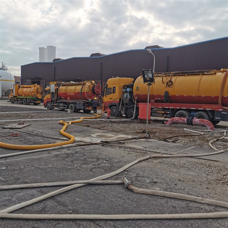 码头污水池清理